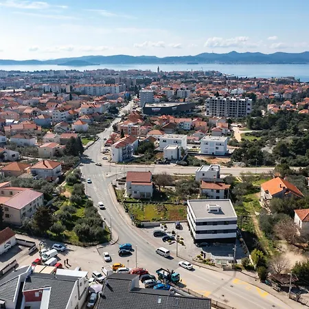 Luna Apartman *